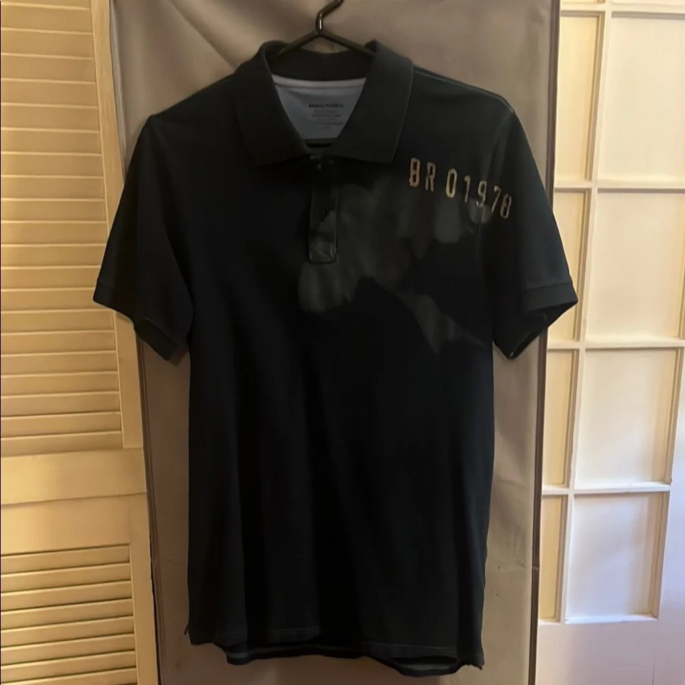 GAP Black Polo Shirt with Unique Graphic - Picture 1 of 4